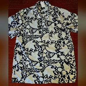 Club Monaco Short Sleeve Shirt